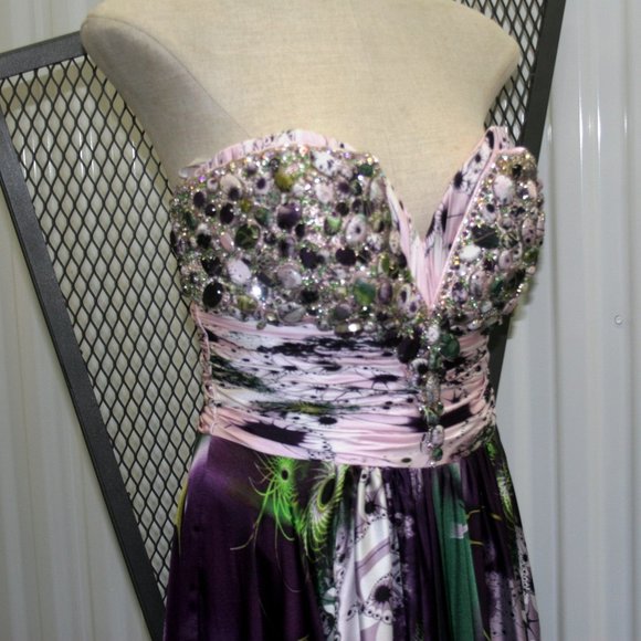 Tony Bowls Statement Gown - Picture 3 of 11